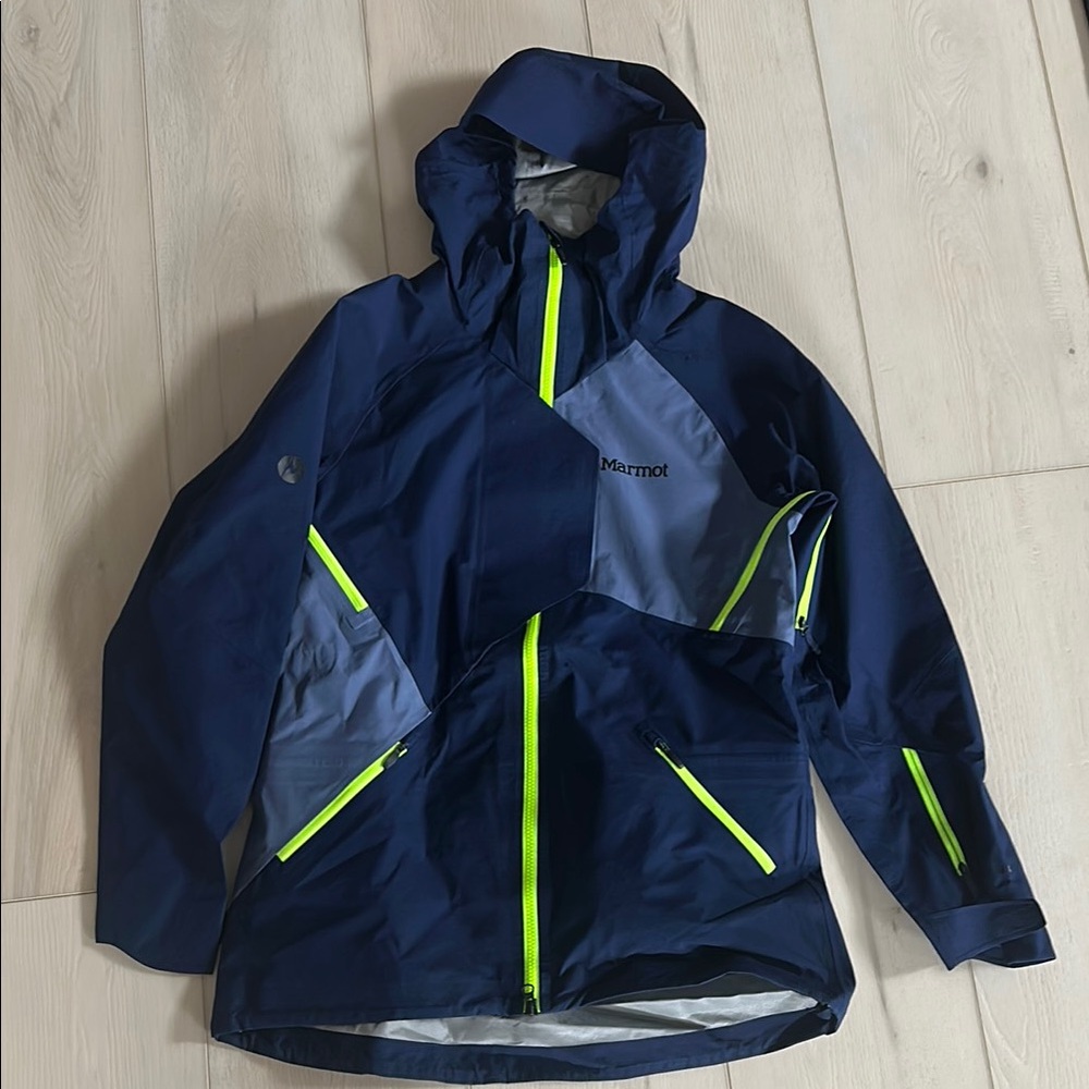 Marmot Women’s Navy and Jacket
